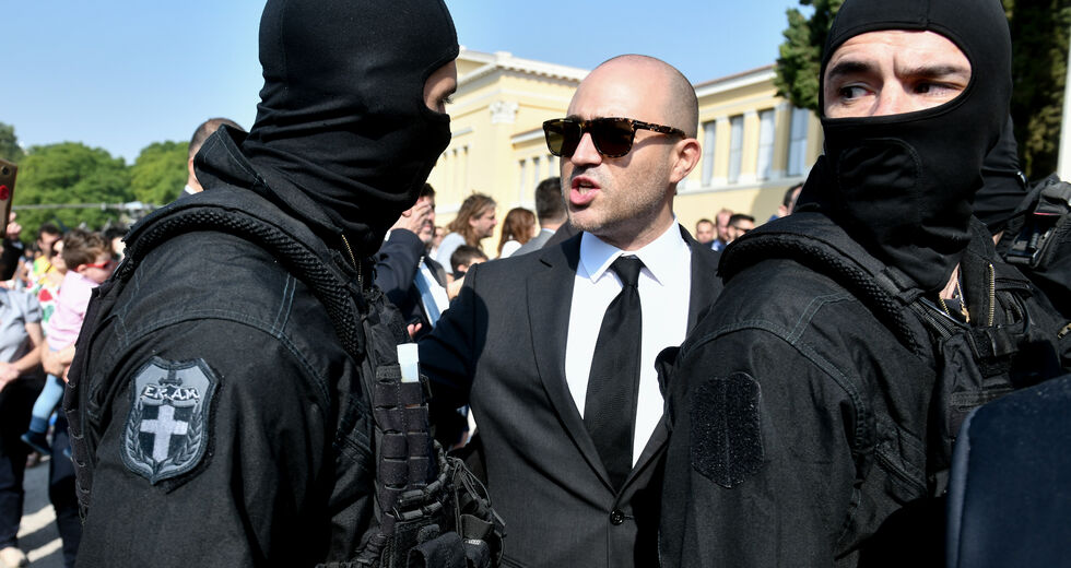 Σε γνωρίζω απ’ την κουκούλα