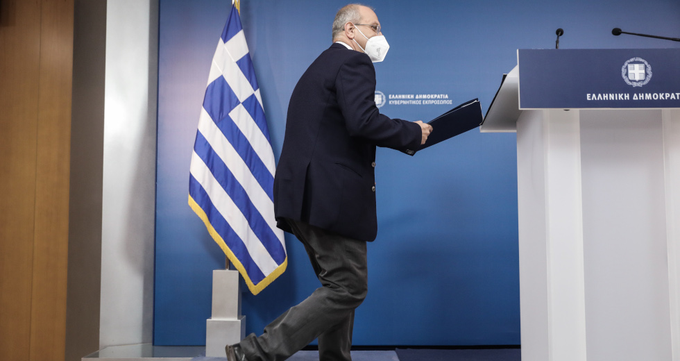 Καλπάζει ο κορονοϊός στη Β. Ελλάδα, ιδιωτικές κλινικές στη μάχη με την Covid-19
