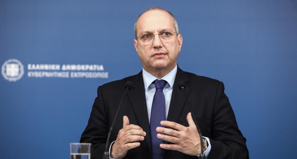 Στα ύψη η σύγκρουση για το μπλόκο της ΝΔ στην παρουσία Ράμμου στη Βουλή