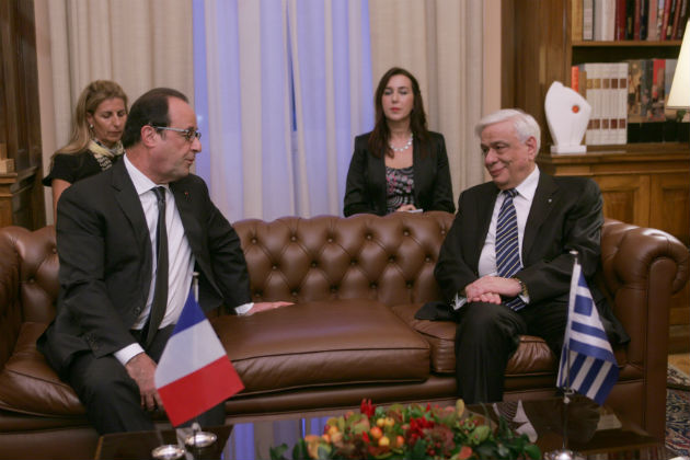«Αν κάποιος αγαπάει την Ελλάδα, επενδύει στην Ελλάδα»