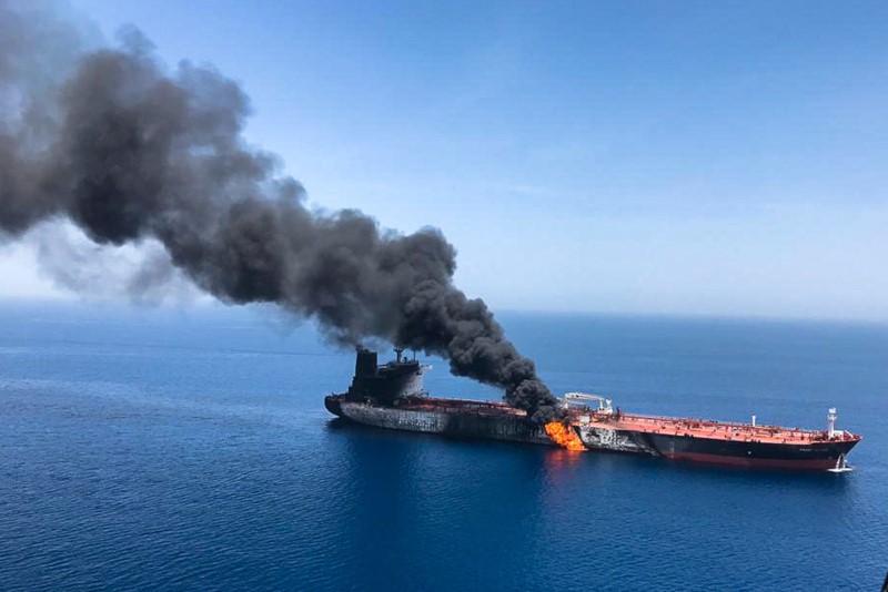Εκρήξεις σε δεξαμενόπλοια στον Κόλπο του Ομάν