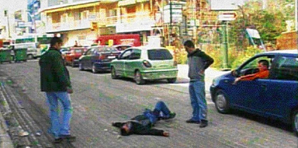 Ραντεβού θανάτου και χούλιγκαν με γραβάτες