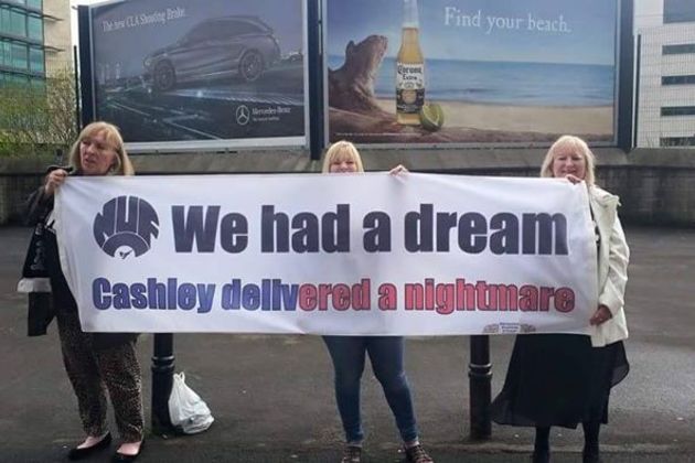 Η καμπάνια «ashleyout.com»