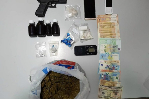Του βρήκαν αρχαία, όπλα και ναρκωτικά