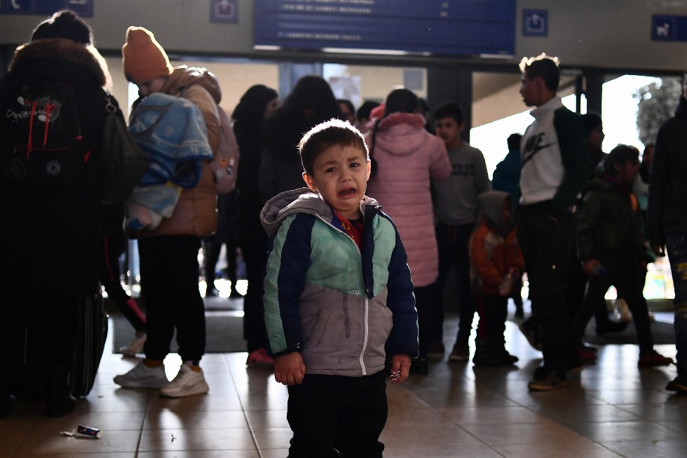 Στη δίνη του πολέμου και του ξεριζωμού οι Ουκρανοί
