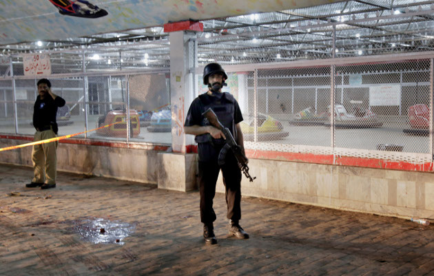 Ανθρωποκυνηγητό για το μακελειό στο Πακιστάν