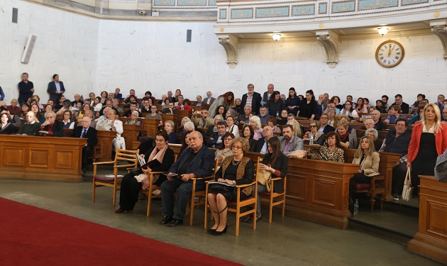 Κατέστρεψαν, λεηλάτησαν και παράνομα μετέφεραν