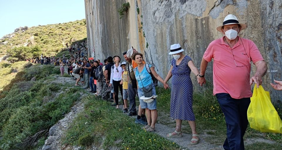 SOS Πλακιάς: Η μεγάλη κινητοποίηση για τον Παλίγκρεμνο [Φωτογραφίες + Βίντεο]