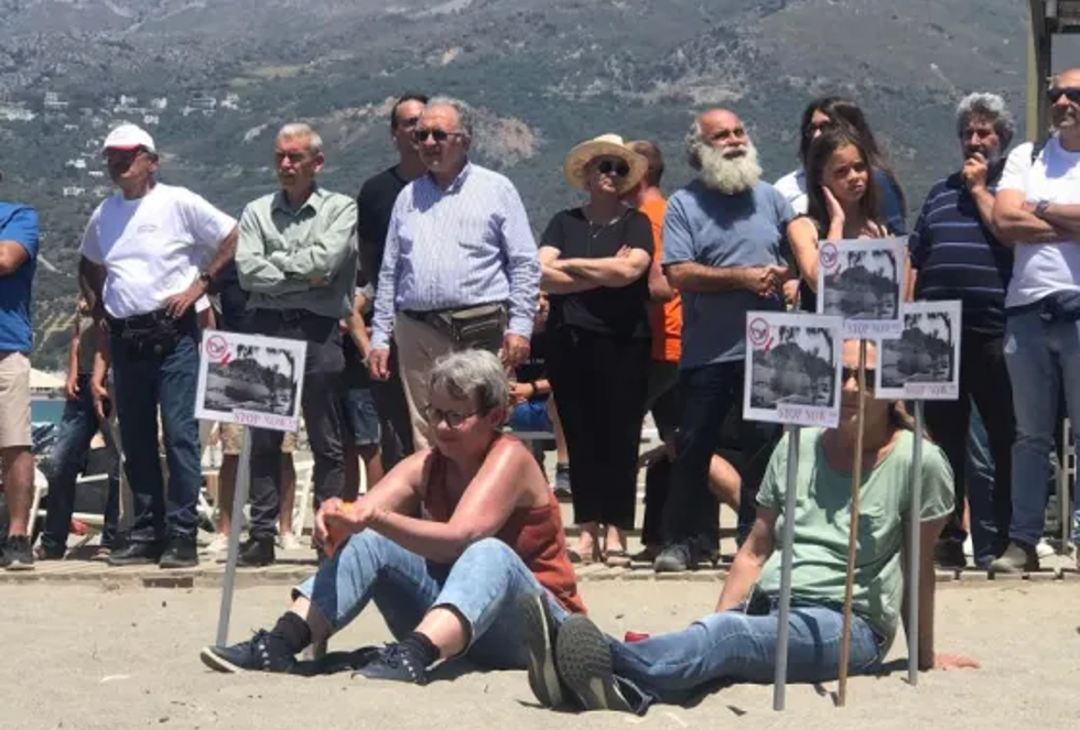 SOS Πλακιάς: Η μεγάλη κινητοποίηση για τον Παλίγκρεμνο [Φωτογραφίες + Βίντεο]