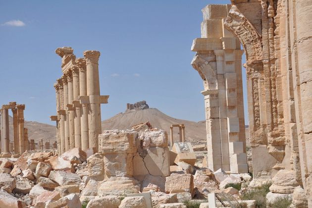«Το “Ισλαμικό κράτος” κάνει “πολιτιστική κάθαρση” στο Ιράκ και τη Συρία»