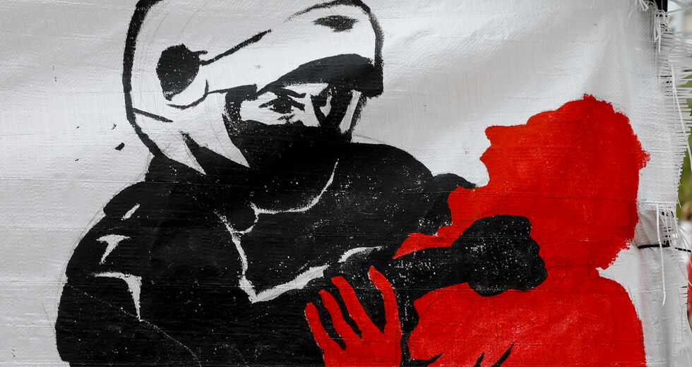 Ξεκίνησε η δίκη για την αστυνομική βία στη Νέα Σμύρνη