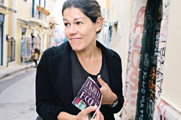 «Το βίωμα δεν ντύνει, ξεγυμνώνει»
