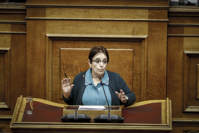 Κόντρες για την απεργία και την α’ κατοικία στην Ολομέλεια