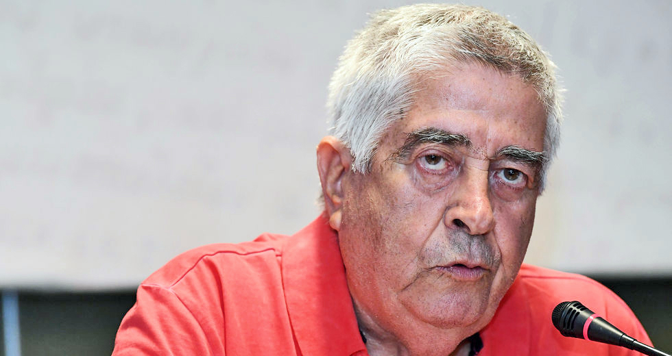 Ο Ελληνας στη Γιούβε