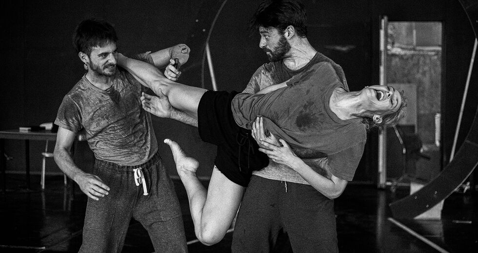 «Ζούμε μέσα στη ματαίωση και στον φόβο»