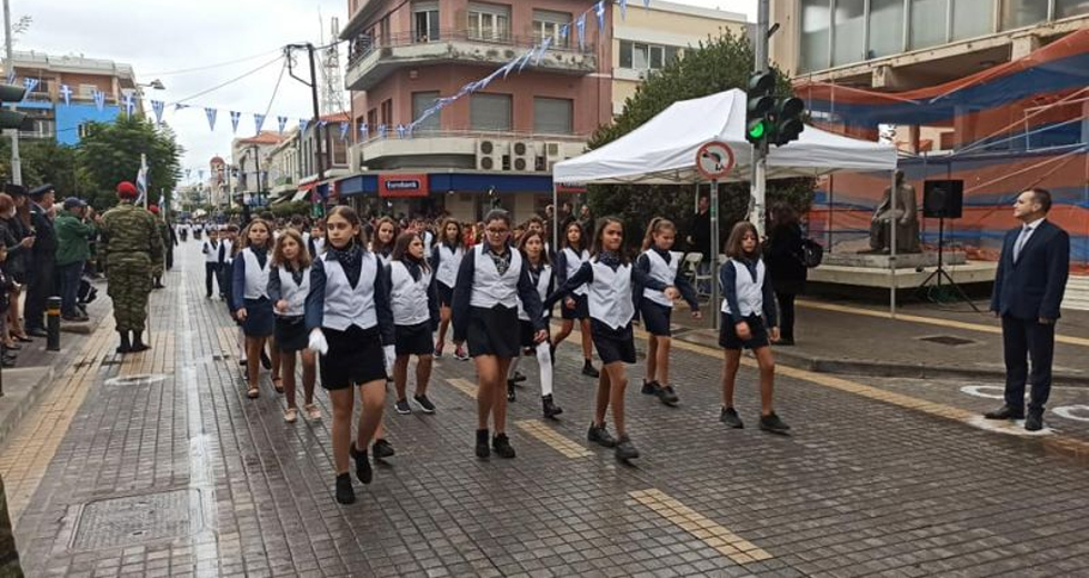Με παρελάσεις και μέτρα τιμήθηκε στην Κρήτη η επέτειος της 28ης Οκτωβρίου