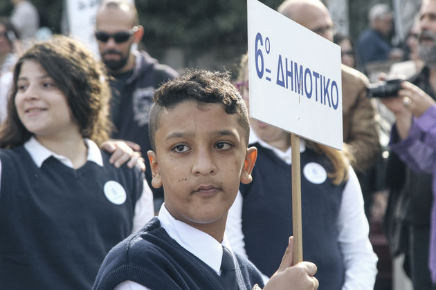 Σκοτεινές κηλίδες σε μια ξεχωριστή γιορτή
