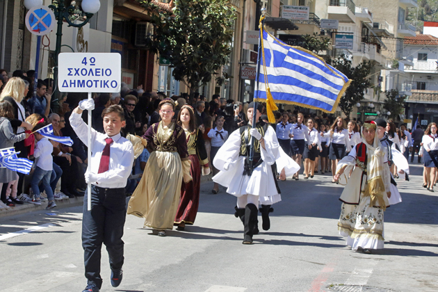 Ολοι οι μαθητές είναι άξιοι για τη σημαία