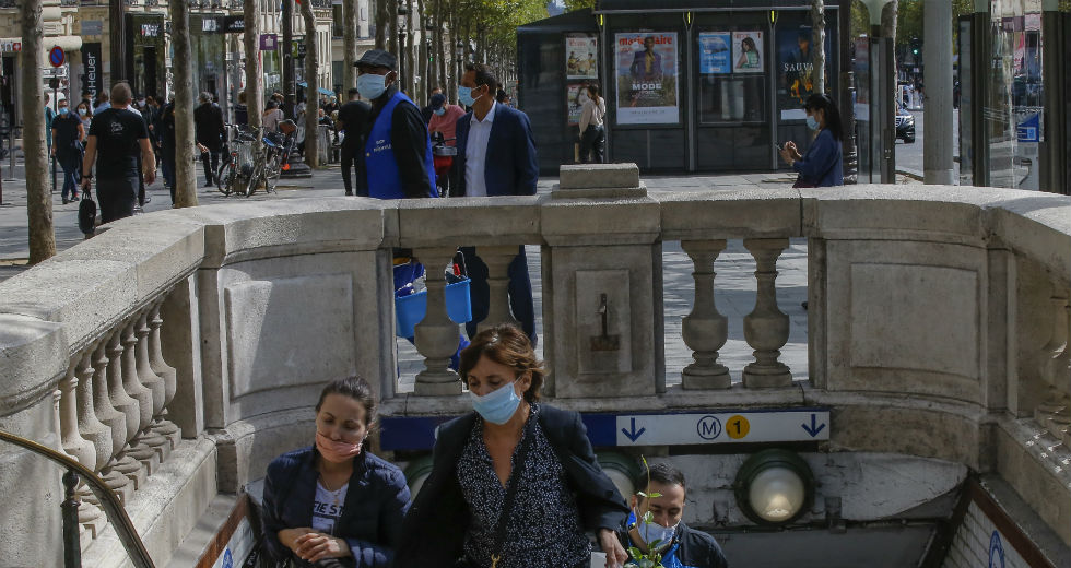 Η Ισπανία είναι η πρώτη χώρα της Ε.Ε. που ξεπέρασε το 1 εκατ. κρούσματα
