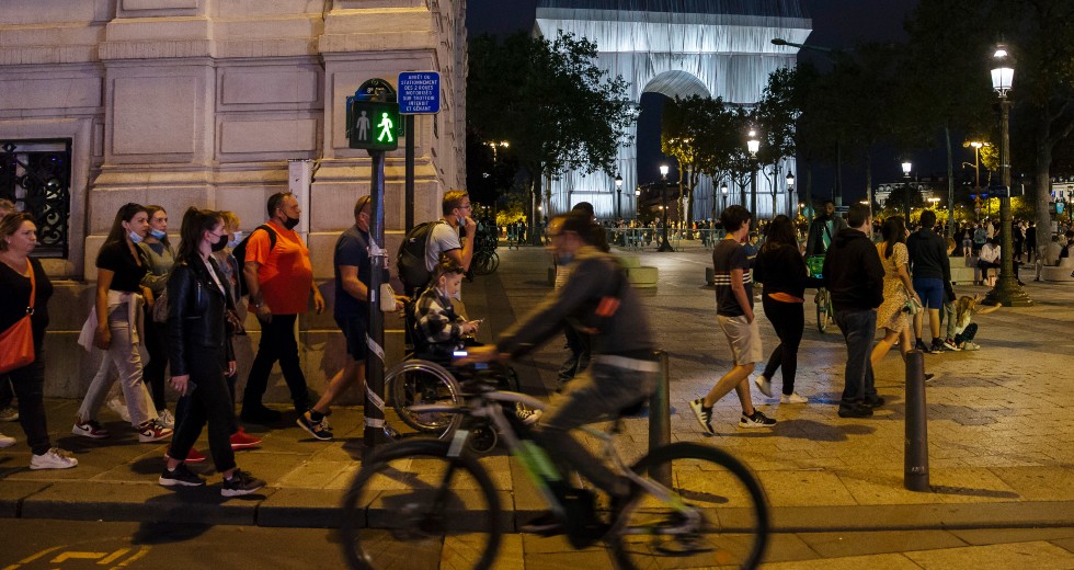 Μια Κυριακή χωρίς καυσαέριο στα Ηλύσια Πεδία