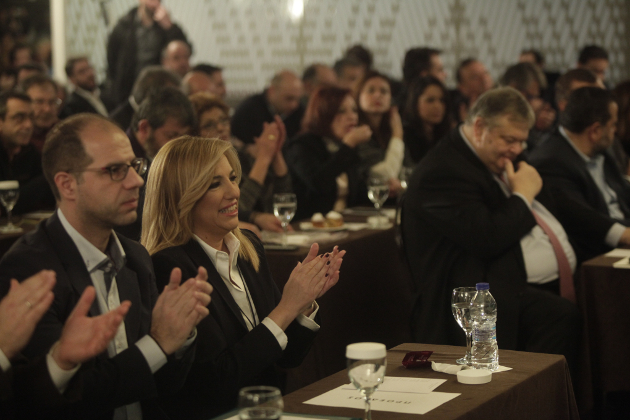 Συγγνώμη από τον Παπανδρέου απαίτησε ο Βενιζέλος