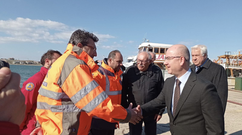 Οικογενειακή υπόθεση ο εθελοντισμός στα χαλάσματα της Τουρκίας