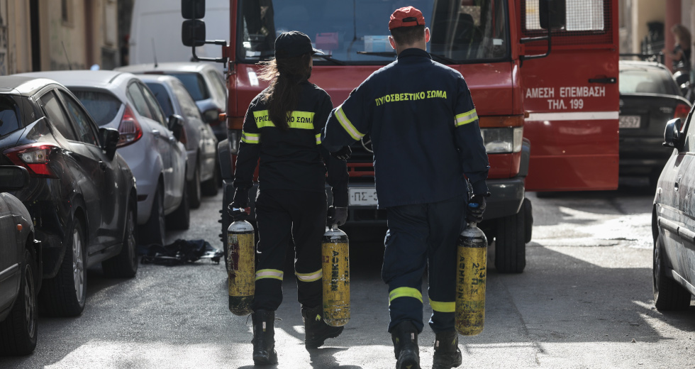 Γιαγιά και εγγονός τα θύματα της έκρηξης και της πυρκαγιάς στα Κάτω Πατήσια