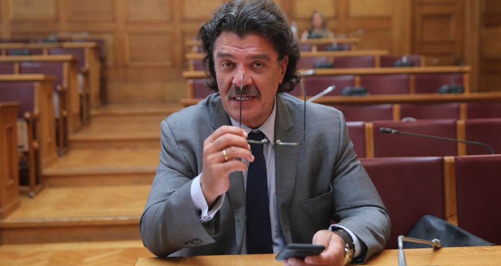 Η σχέση του Πάτση με τα γεράκια των funds