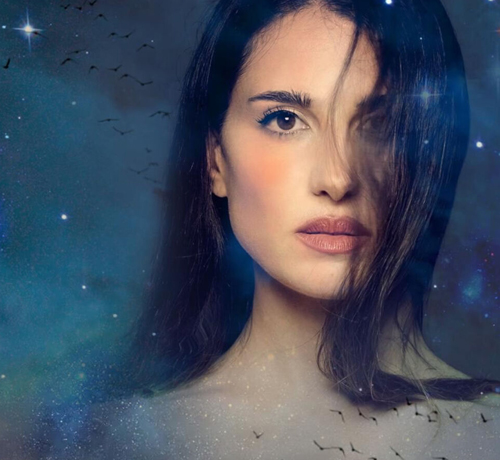 Οι προβολείς άναψαν «Στη σκιά των Βράχων»