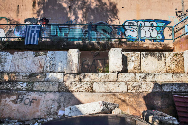 Μια πόλη κάτω από την πόλη του Πειραιά