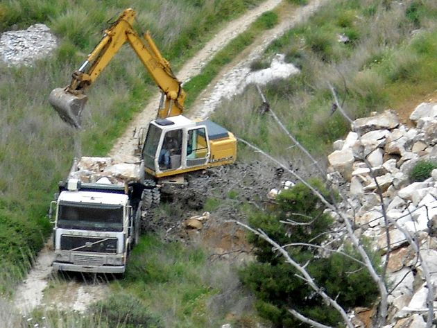 Σιγή ιχθύος και τρομοκρατία για τους λαθρολατόμους της Πεντέλης