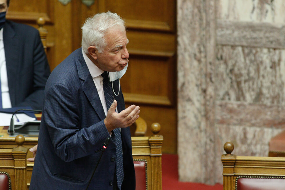 Αποπομπή Χρυσοχοΐδη για τα 12 μίλια ζήτησε ο ΣΥΡΙΖΑ