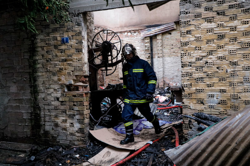 Νεκρός ηλικιωμένος από πυρκαγιά σε εγκαταλελειμμένο κτίριο
