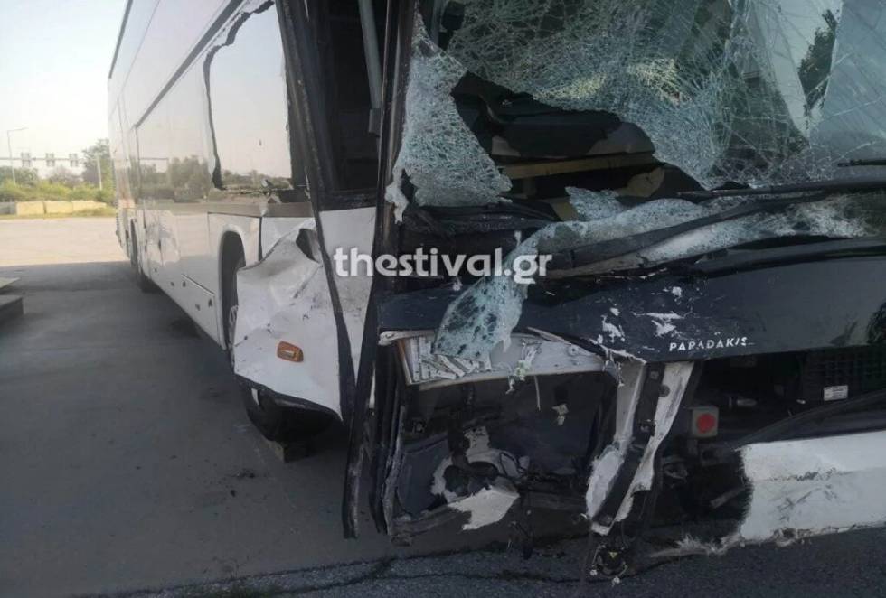 Ελεύθερος ο συλληφθείς οδηγός του τροχαίου στον Πλαταμώνα – Χαροπαλεύουν δύο τραυματίες