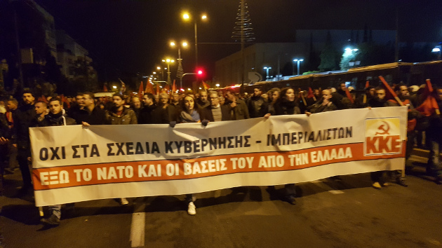 Χιλιάδες κόσμου τίμησαν την 45η επέτειο του Πολυτεχνείου