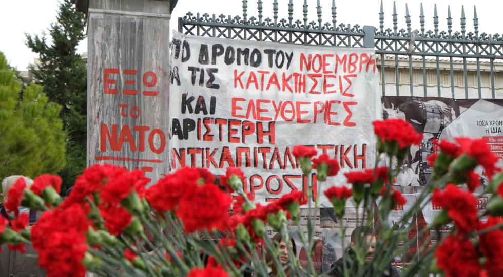 Τιμούν την εξέγερση, δεν έλειψε η ένταση