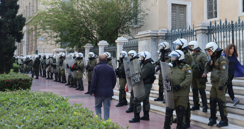 Δυναμική πορεία μαθητών στο κέντρο της Αθήνας