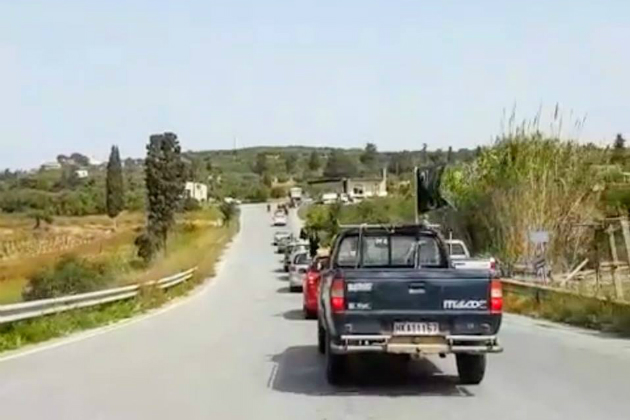 Μηχανοκίνητη πορεία ενάντια στο αεροδρόμιο Καστελίου