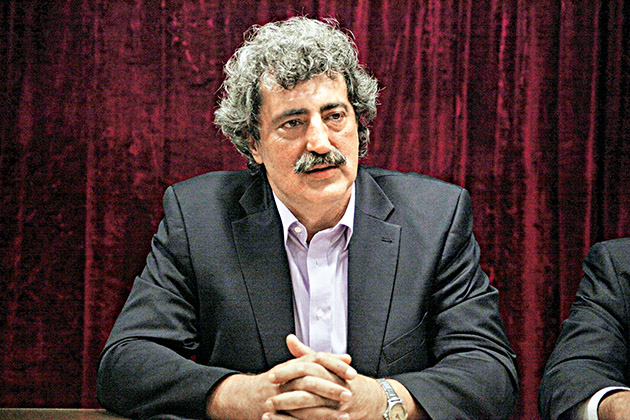 Υπουργοί με το όπλο παρά πόδα υπόσχονται σκληρή δουλειά