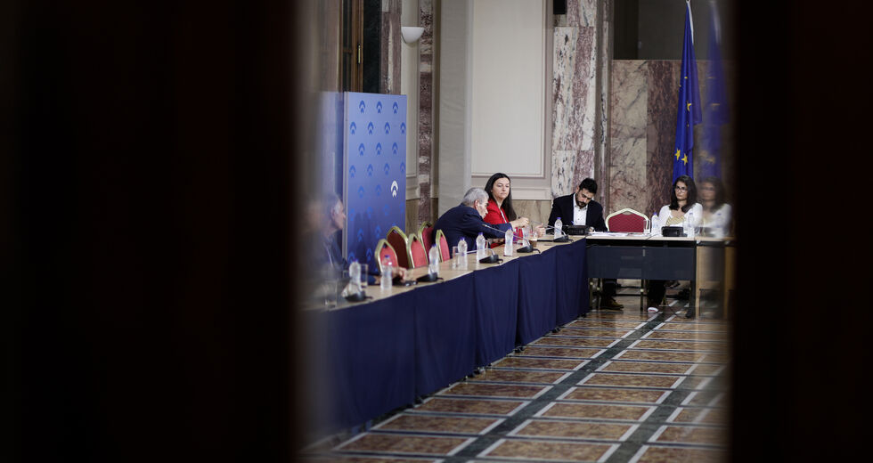 Αποχώρηση Παπαγγελόπουλου: «Θέλησαν να με φιμώσουν»
