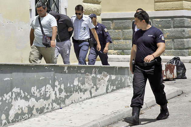 Κρεσέντο μισαλλοδοξίας στη βορειοδυτική Αττική