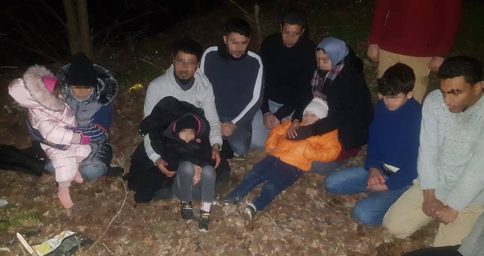 Ξανά παγιδευμένοι σε νησίδα του Έβρου οι Σύροι πρόσφυγες