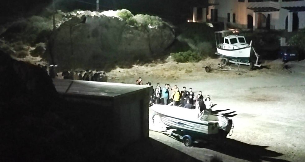 Ωμή λογοκρισία από το Λιμενικό: «αφαιρέστε τα βίντεο με εντολές ανωτέρων»