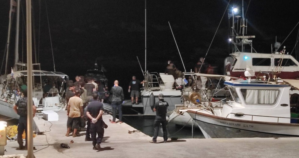 Στη Λέρο οι πρόσφυγες των Κυθήρων-Το Λιμενικό απορρίπτει χωρίς έρευνα τις καταγγελίες για λογοκρισία 