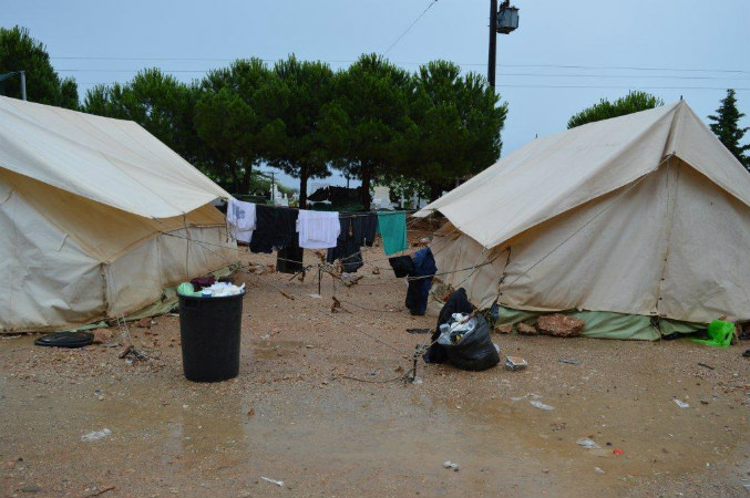 Πρόσφυγες στη λάσπη