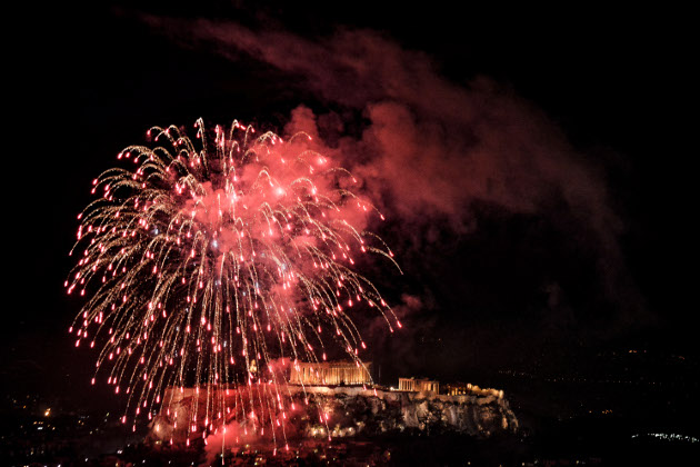 Η νύχτα μέρα σε Αθήνα και Θεσσαλονίκη