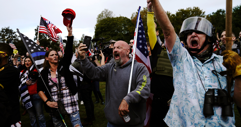 ΗΠΑ: Σύλληψη ακροδεξιού της ομάδας Proud Boys για απειλή με όπλο κατά διαδηλωτών