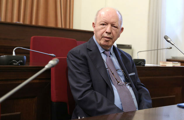 «Εξωση» σε πτωχευμένους επιχειρηματίες