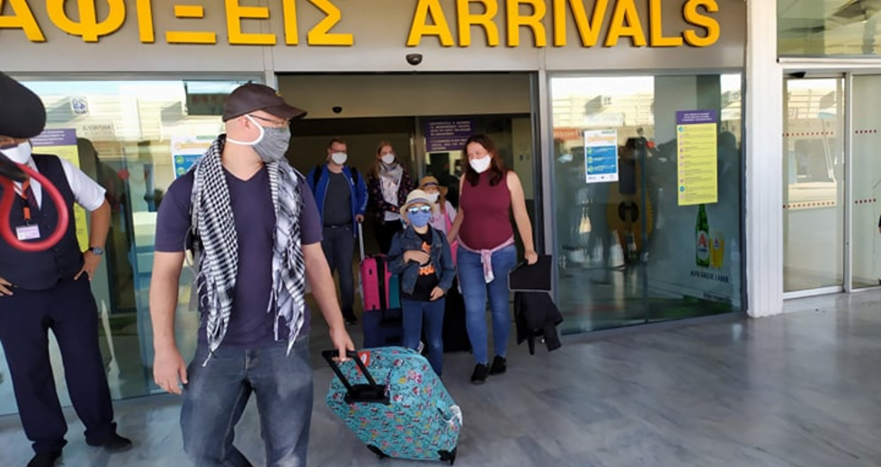 Με πτήση από Τσεχία άνοιξαν οι πτήσεις εξωτερικού στην Κρήτη