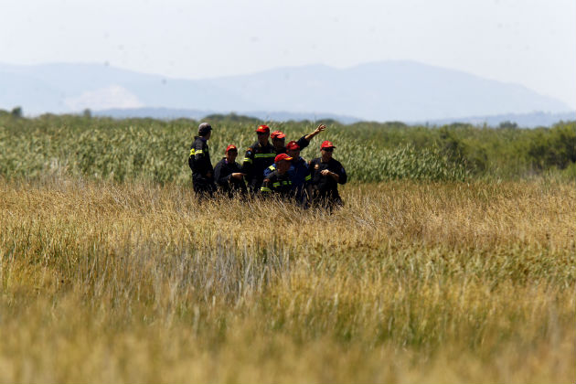 Δύο νεκροί από πτώση ψεκαστικού ελικοπτέρου στον Σχινιά